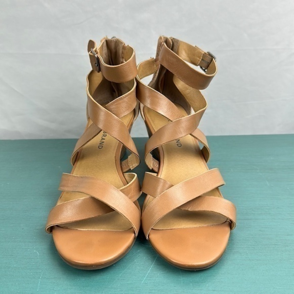 Lucky brand wedge sandals size 7m‎